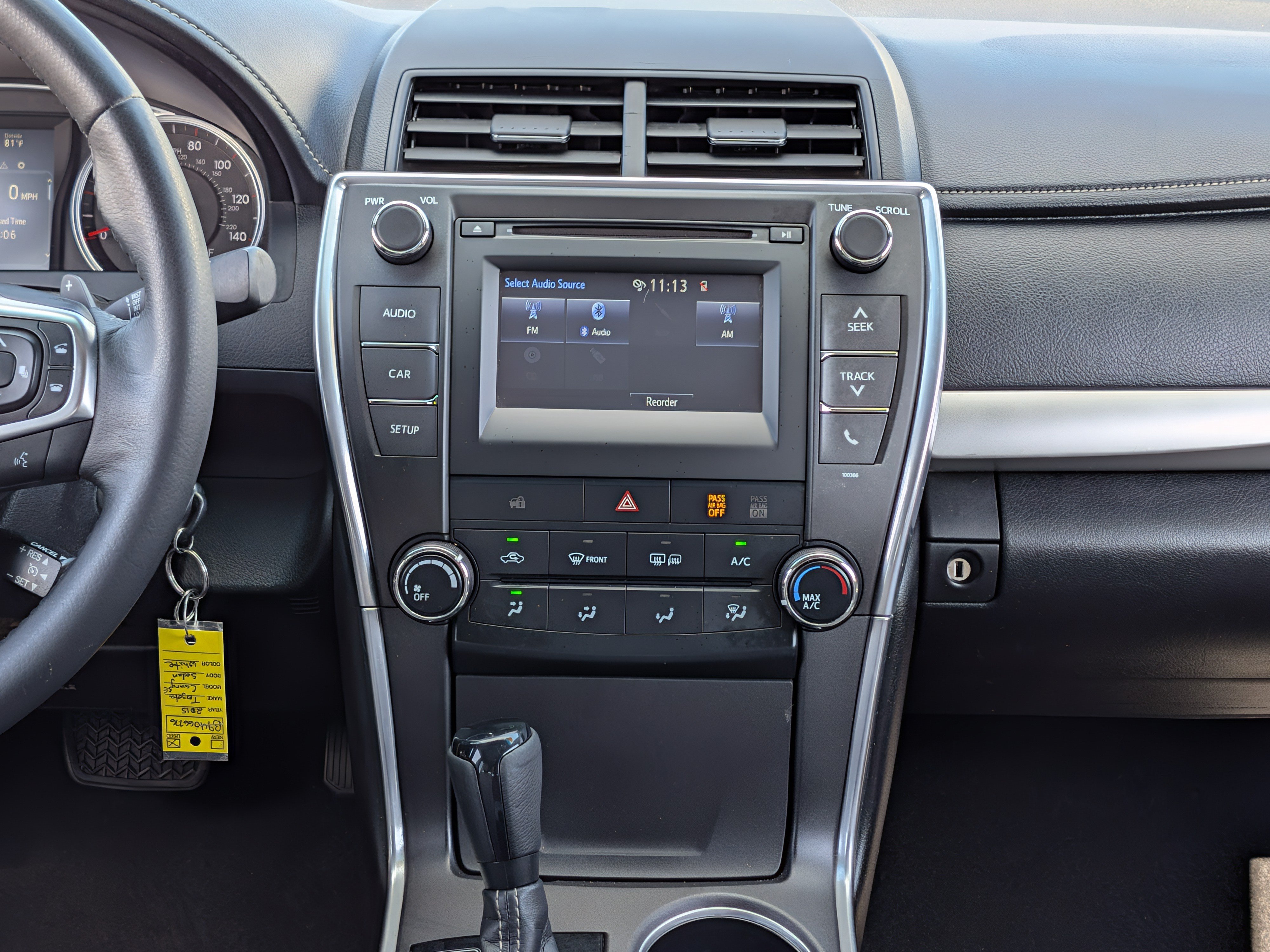 Used 2015 Toyota Camry SE w/ Moonroof Package FWD image 29