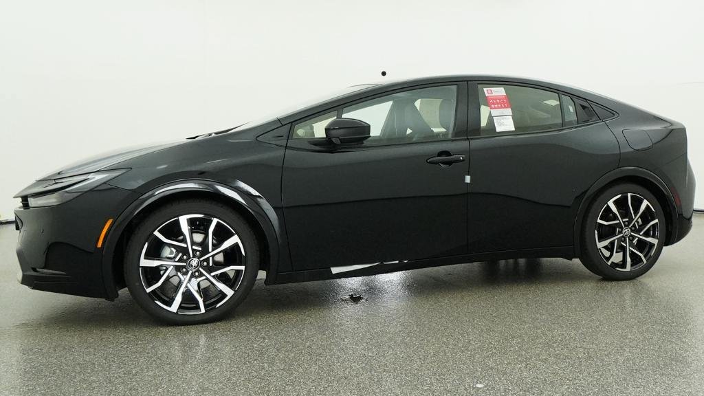 New 2026 Toyota Prius Plug-In Hybrid FWD image 54