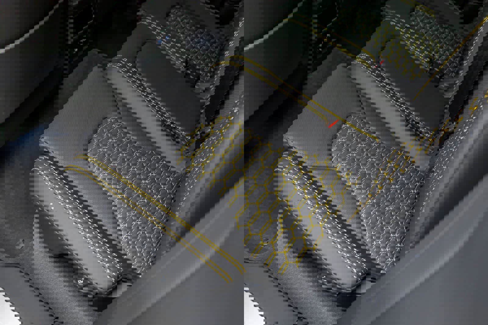 Used 2022 Lamborghini Urus AWD/4WD image 44