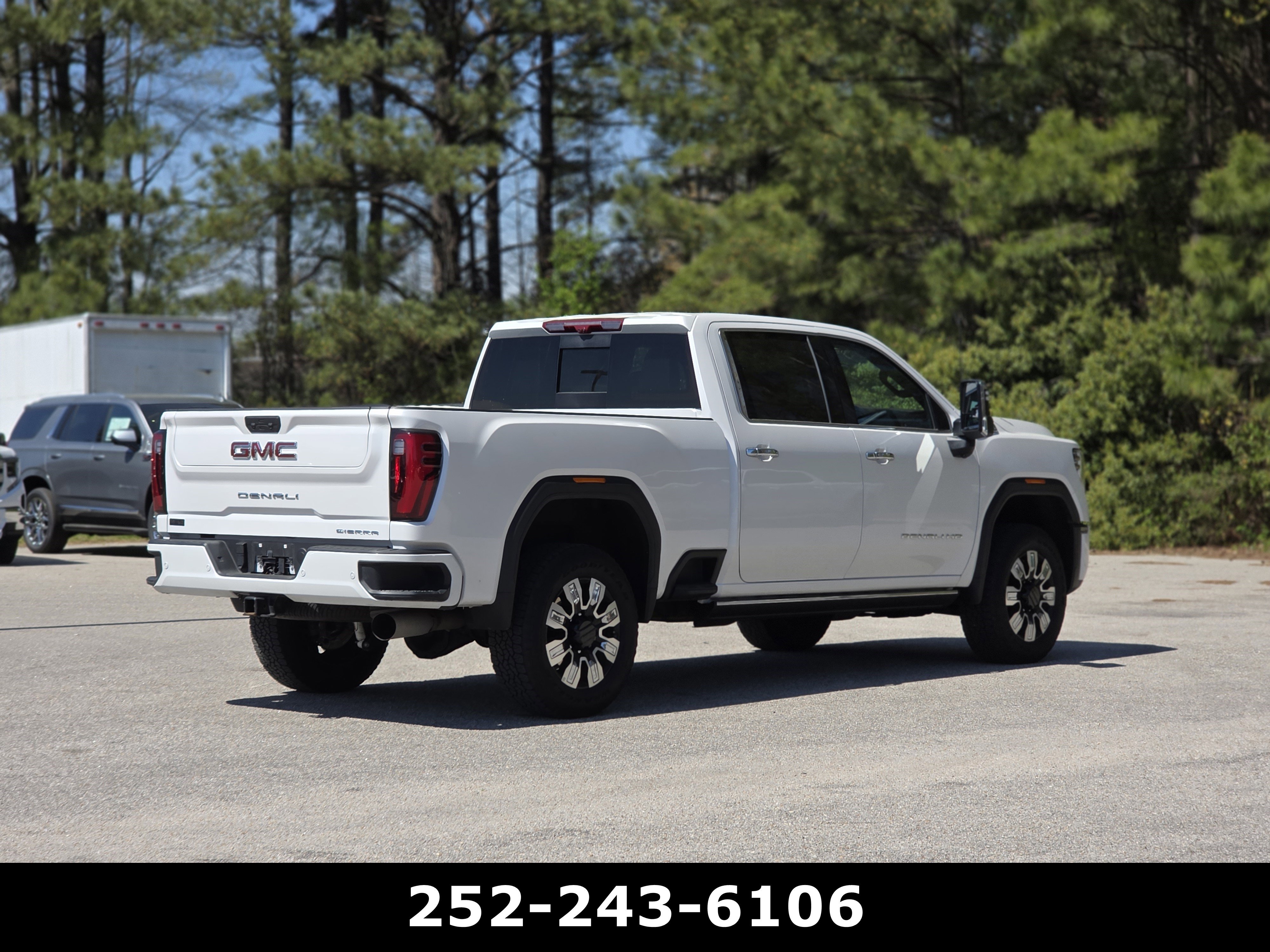 Used 2025 GMC Sierra 2500 Denali w/ Denali Reserve Package image 7