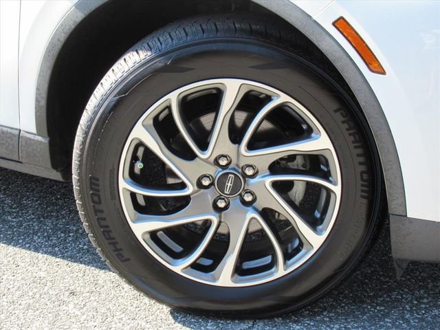 Used 2022 Lincoln Corsair FWD image 7