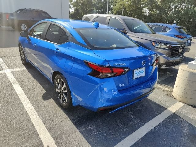 Used 2022 Nissan Versa SV FWD image 7