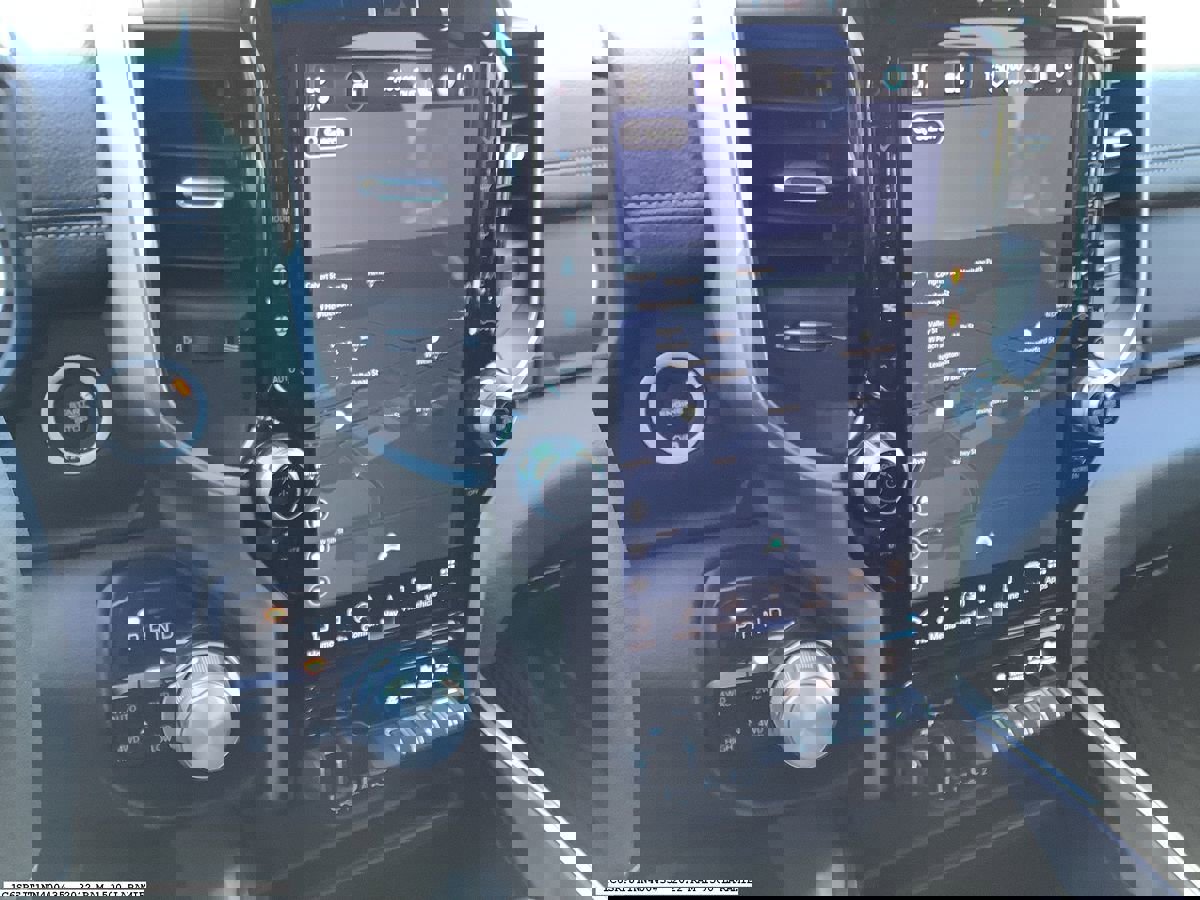 Used 2022 RAM 1500 Laramie w/ Laramie Southwest Edition image 9