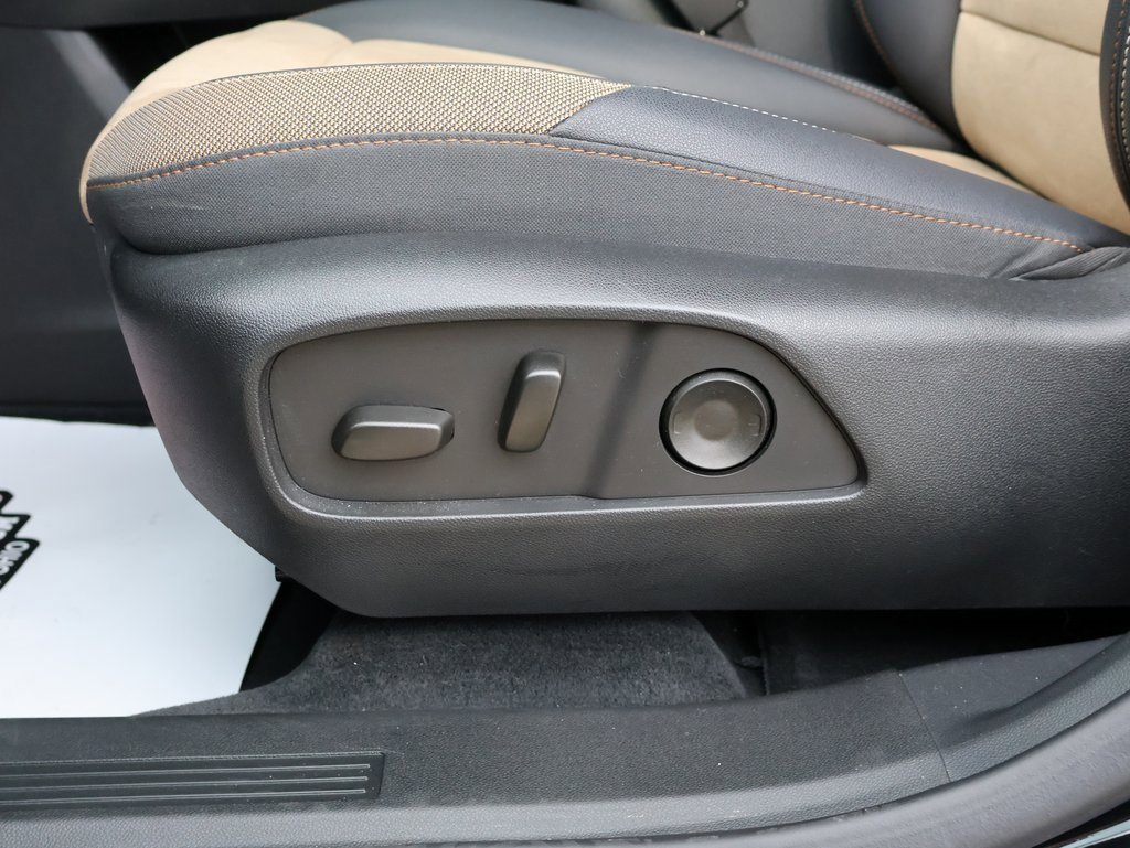 Certified 2026 Chevrolet Equinox ACTIV w/ Convenience Package III image 14