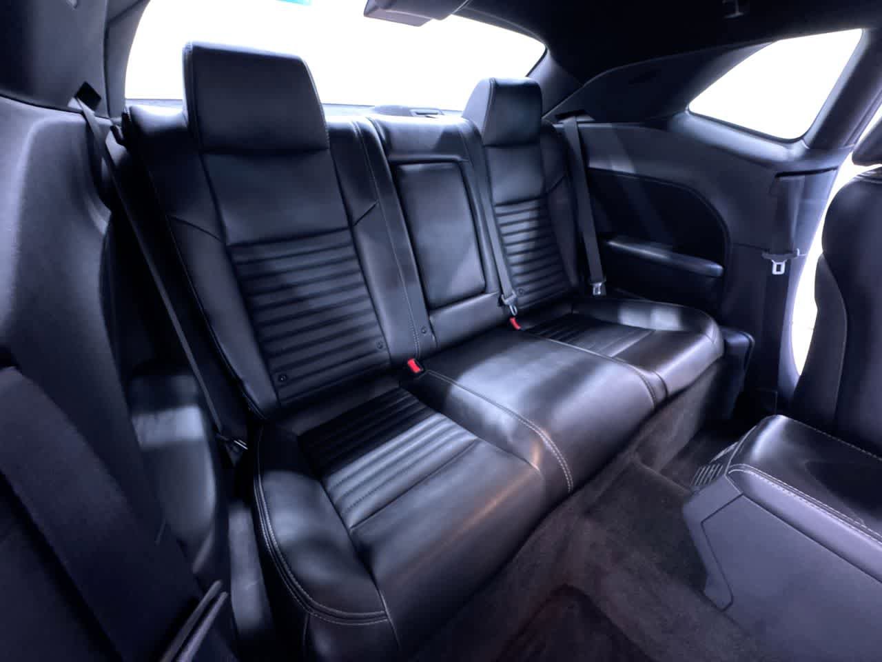 Used 2014 Dodge Challenger SXT Plus RWD image 33