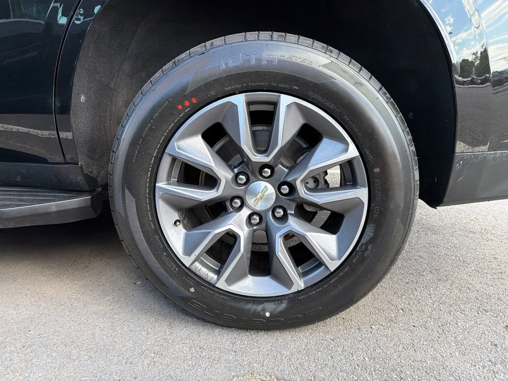Used 2021 Chevrolet Tahoe LT w/ LT Signature Package AWD/4WD image 10