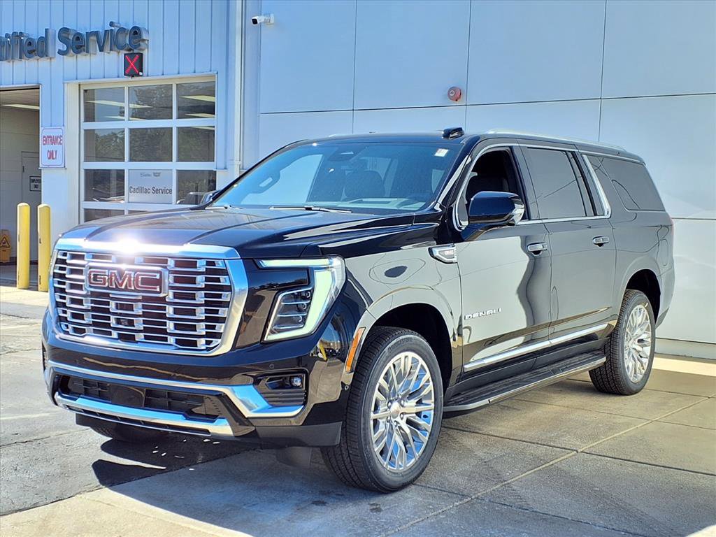 New 2026 GMC Yukon XL Denali image 3