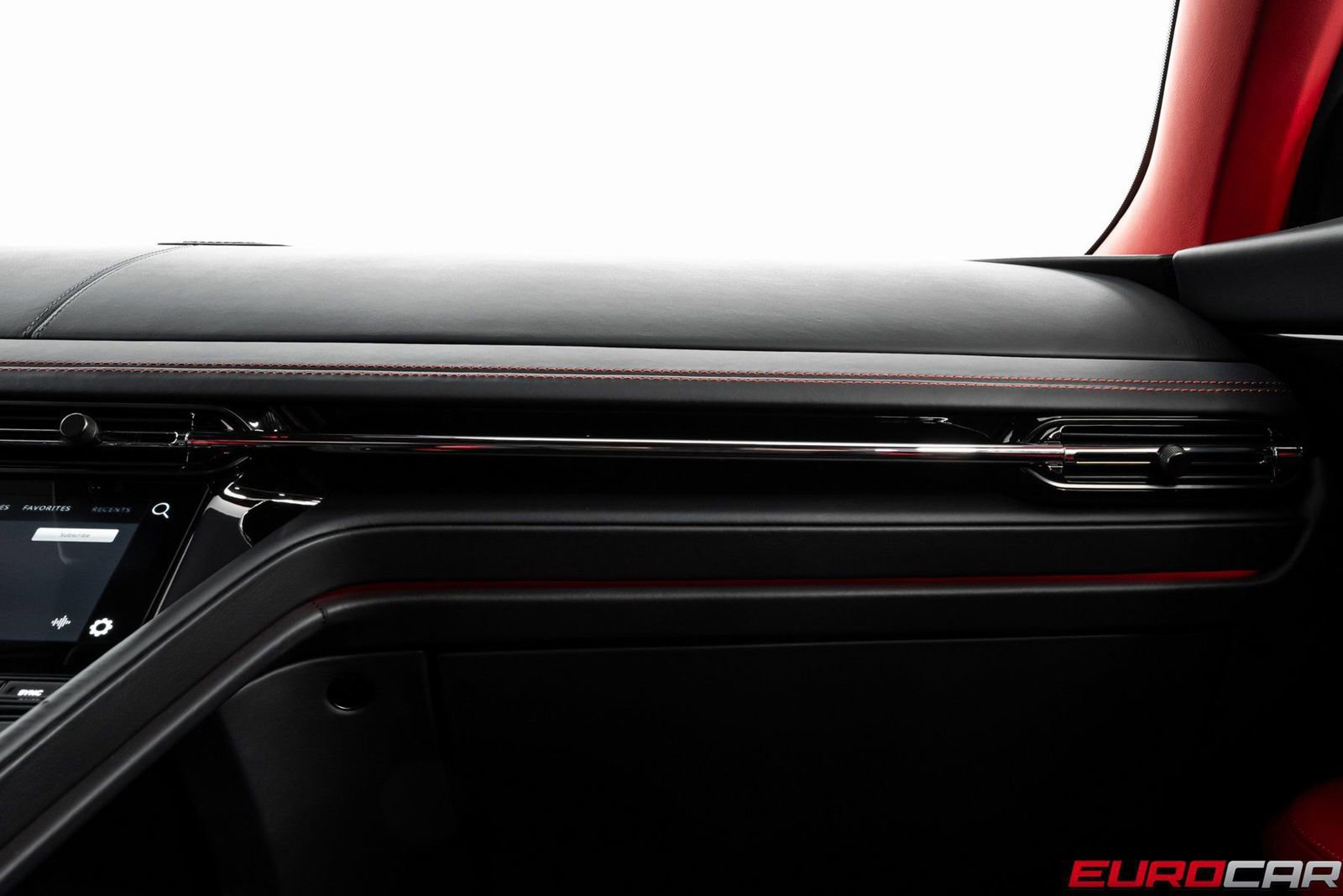 Used 2024 Aston Martin DB12 Coupe RWD image 29