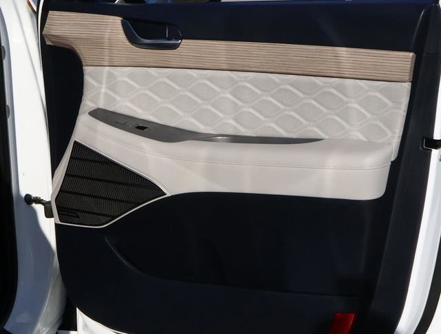 Used 2022 Hyundai Palisade Calligraphy image 17