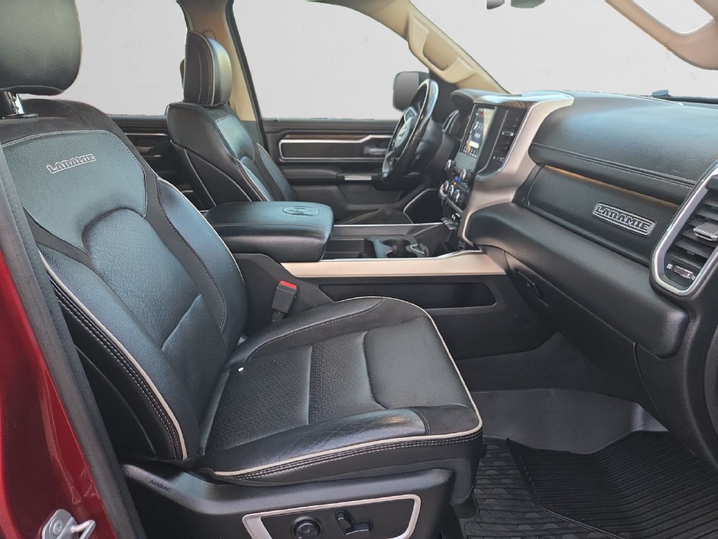 Used 2020 RAM 1500 Laramie AWD/4WD image 17