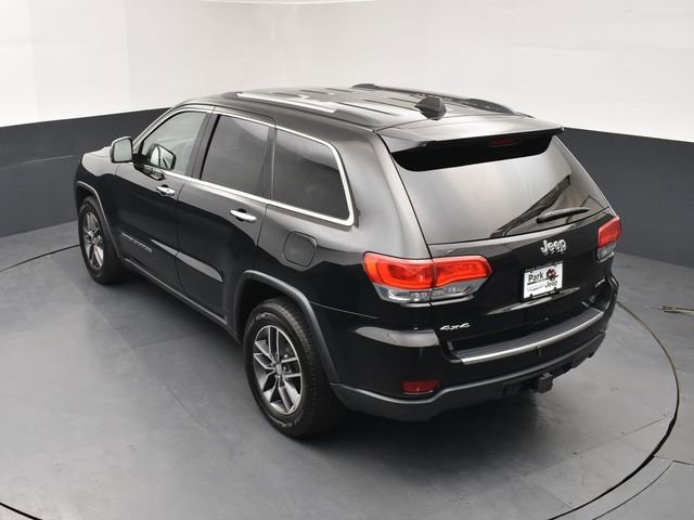 Used 2017 Jeep Grand Cherokee Limited w/ Trailer Tow Group IV AWD/4WD image 16