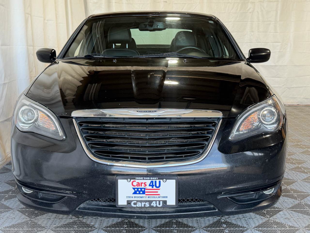 Used 2012 Chrysler 200 S FWD image 2