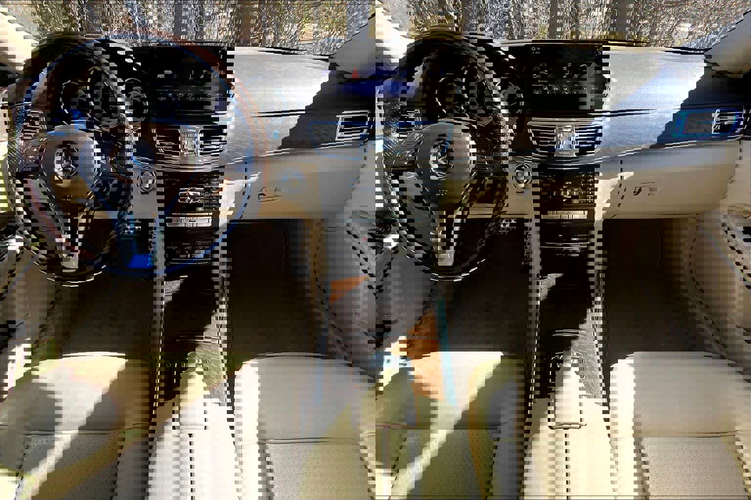 Used 2015 Mercedes-Benz E 350 4MATIC Sedan image 16