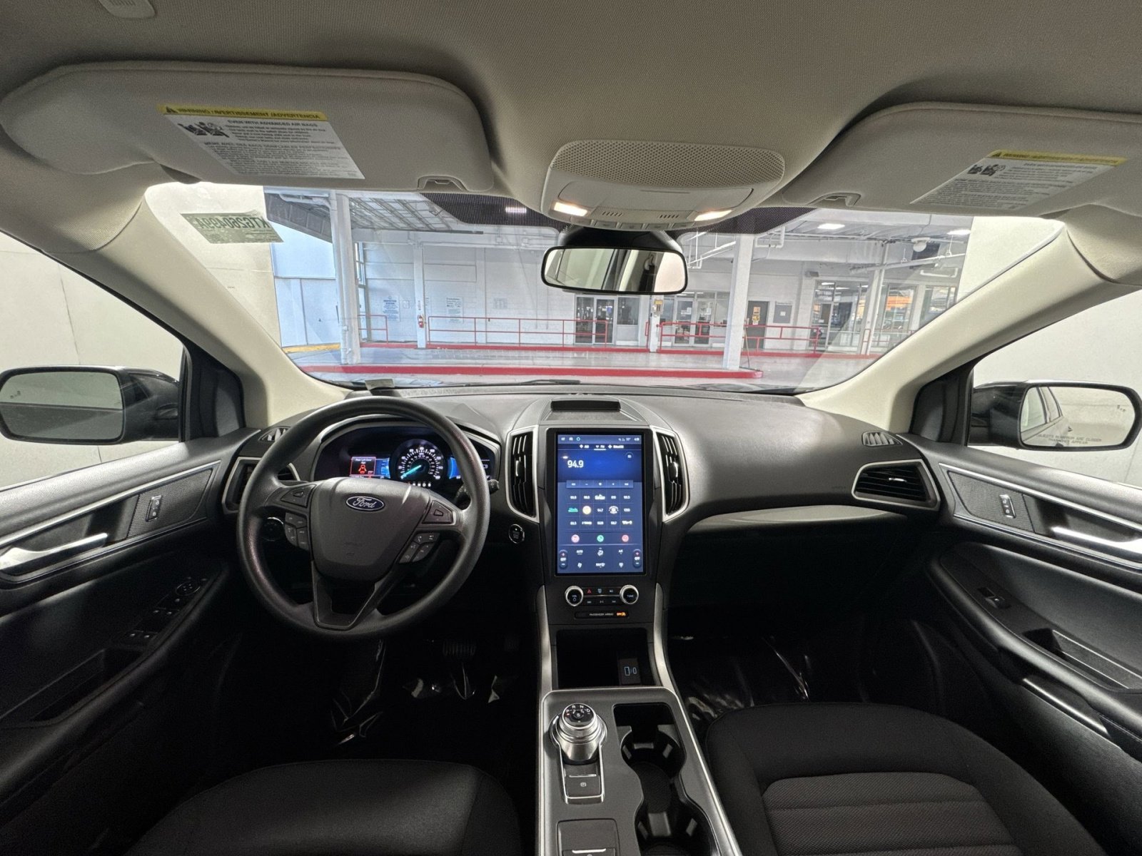 Used 2022 Ford Edge SE w/ Black Appearance Package image 22