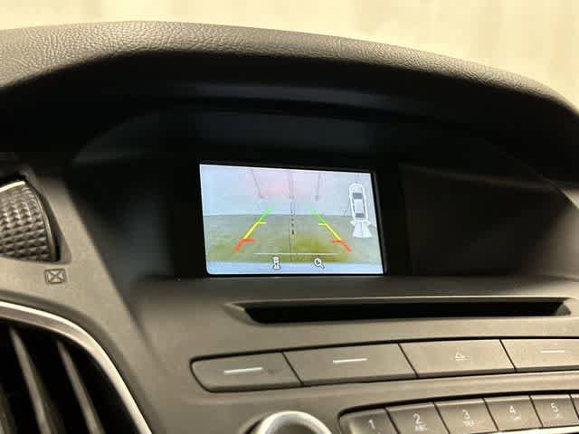 Used 2016 Ford Focus SE w/ Equipment Group 201A FWD image 23