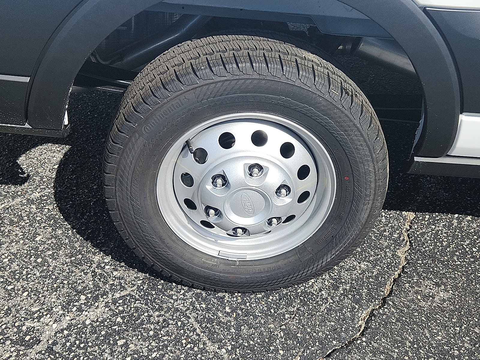 New 2025 Ford Transit 250 Low Roof AWD w/ Load Area Protection Package image 5