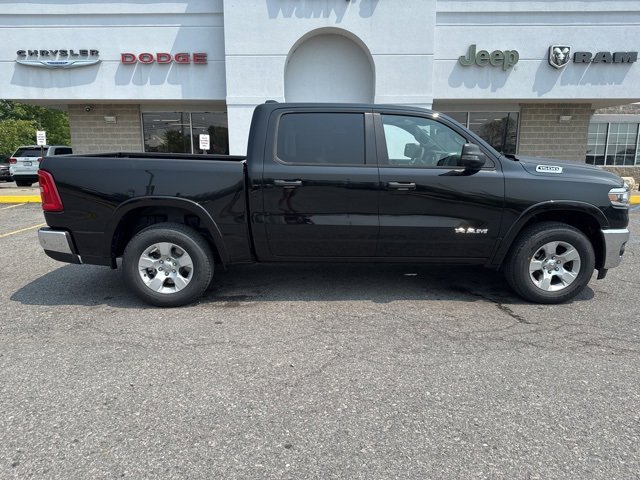 New 2026 RAM 1500 4x4 Crew Cab image 8