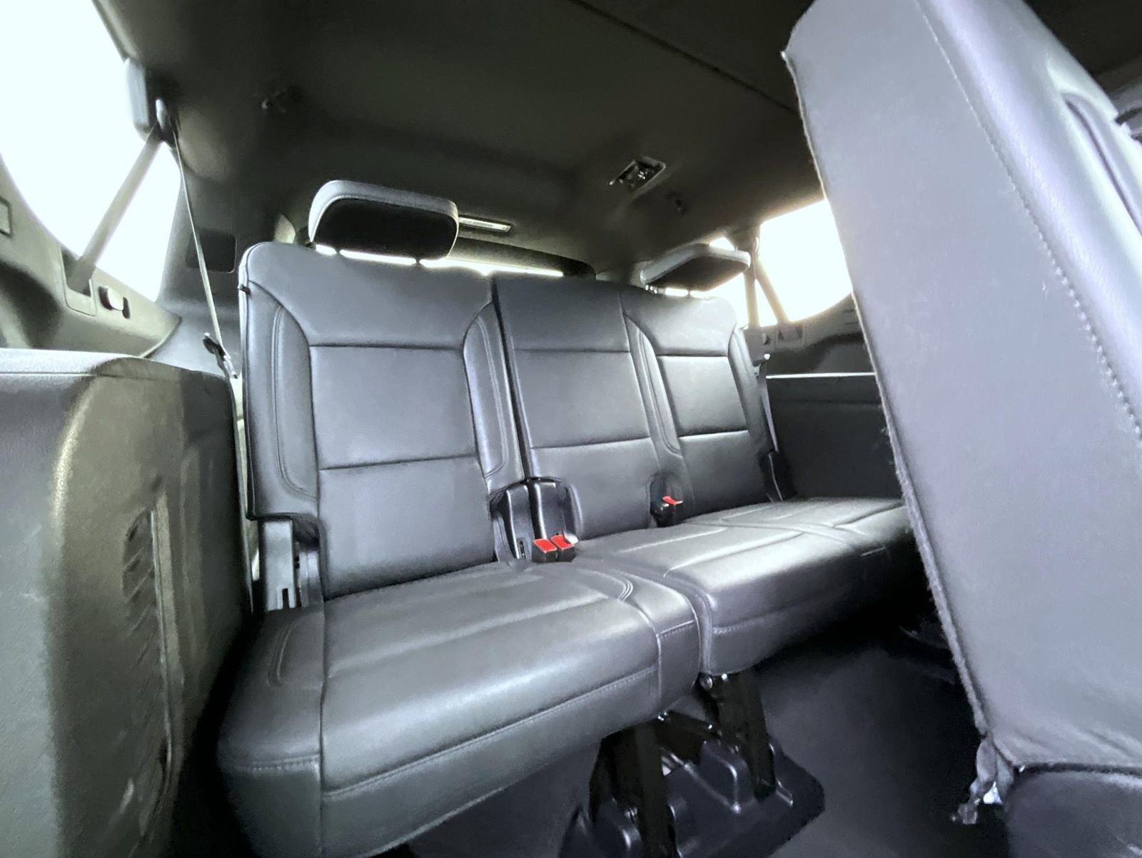 Used 2025 Chevrolet Suburban Z71 image 19