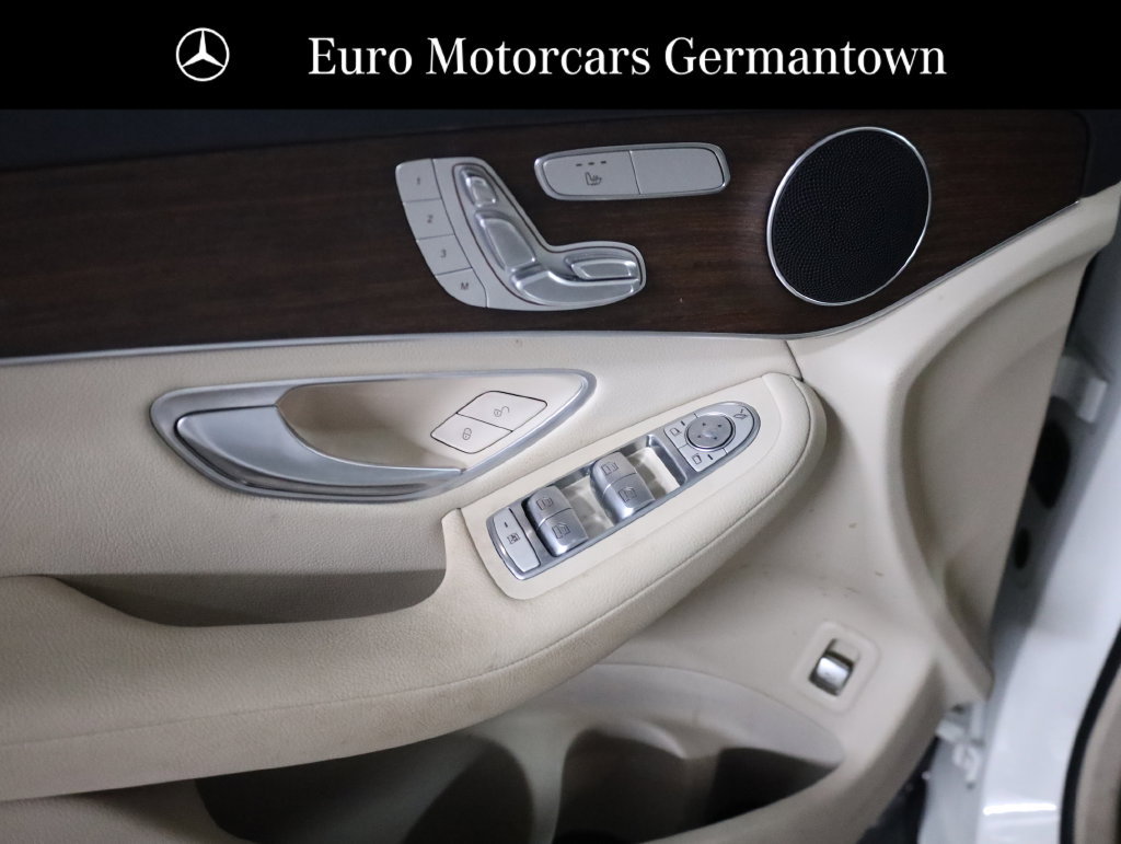 Certified 2022 Mercedes-Benz GLC 300 4MATIC image 9