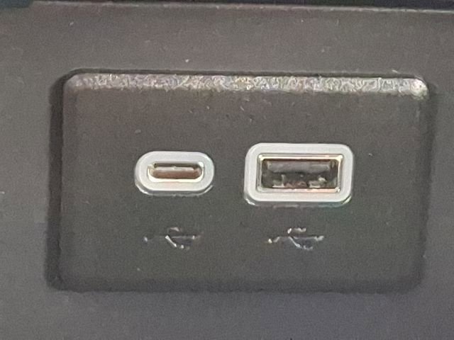 Certified 2023 Buick Envision Preferred w/ Sport Touring Package image 24