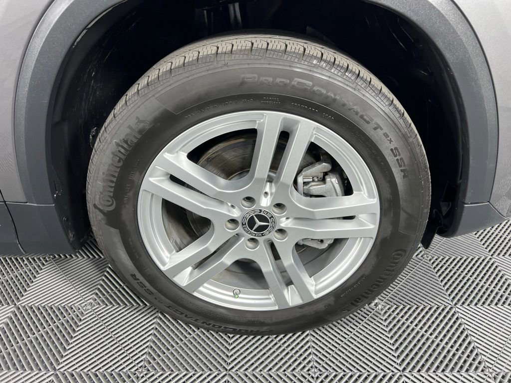Certified 2023 Mercedes-Benz GLA 250 4MATIC w/ Premium Package image 33
