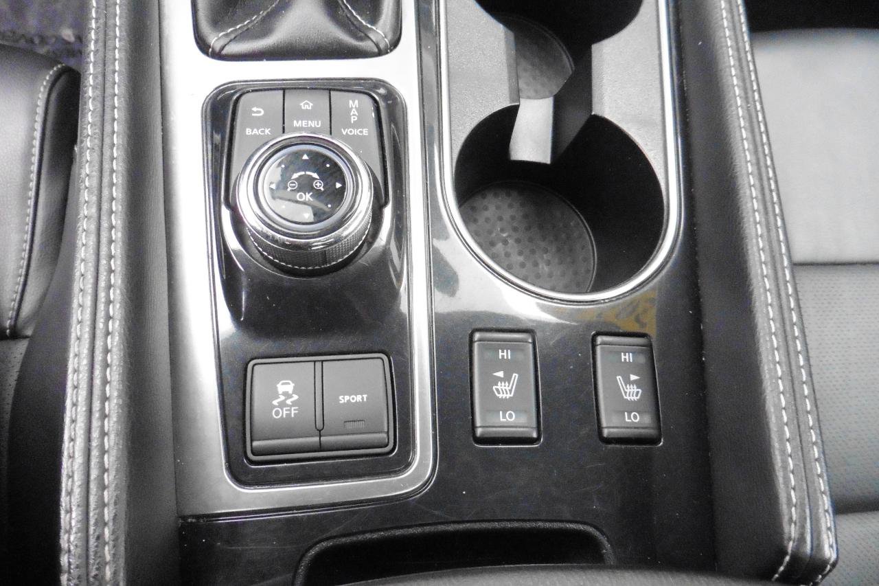 Used 2023 Nissan Maxima SL FWD image 11