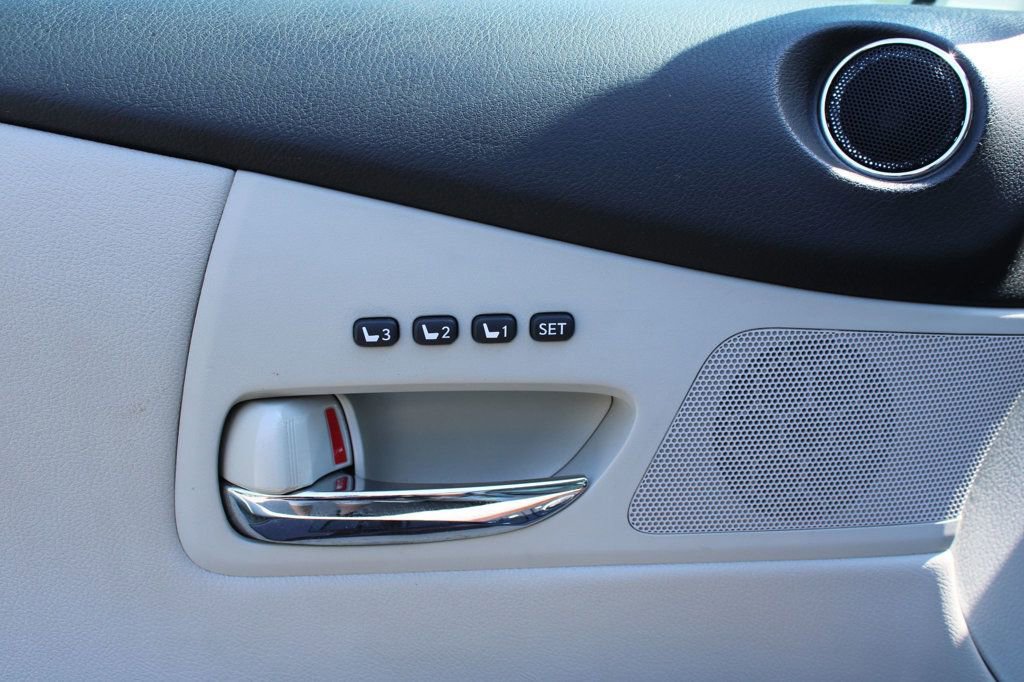 Used 2012 Lexus RX 350 FWD w/ Premium Pkg image 23