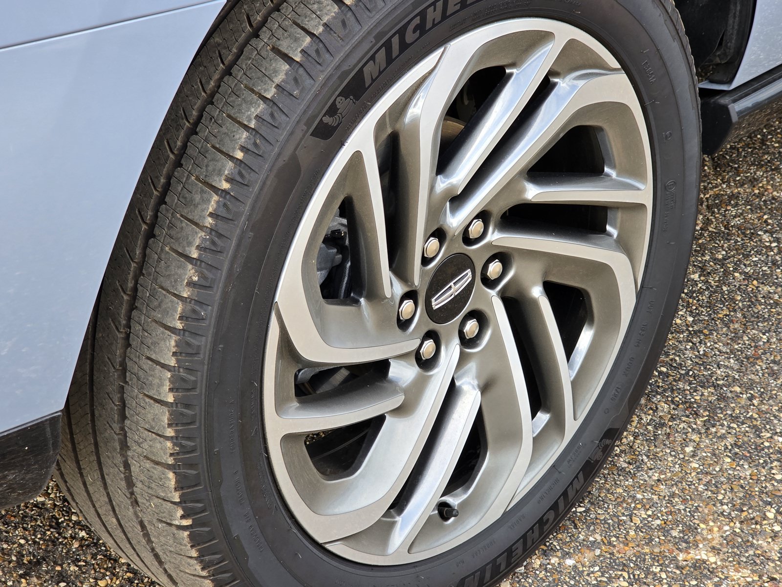 Used 2025 Lincoln Navigator Reserve AWD/4WD image 5