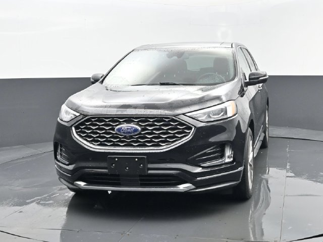Used 2020 Ford Edge Titanium w/ Equipment Group 301A AWD/4WD image 26