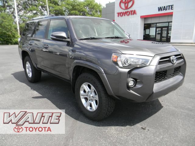 Used 2022 Toyota 4Runner SR5 Premium w/ Moonroof Package AWD/4WD image 1