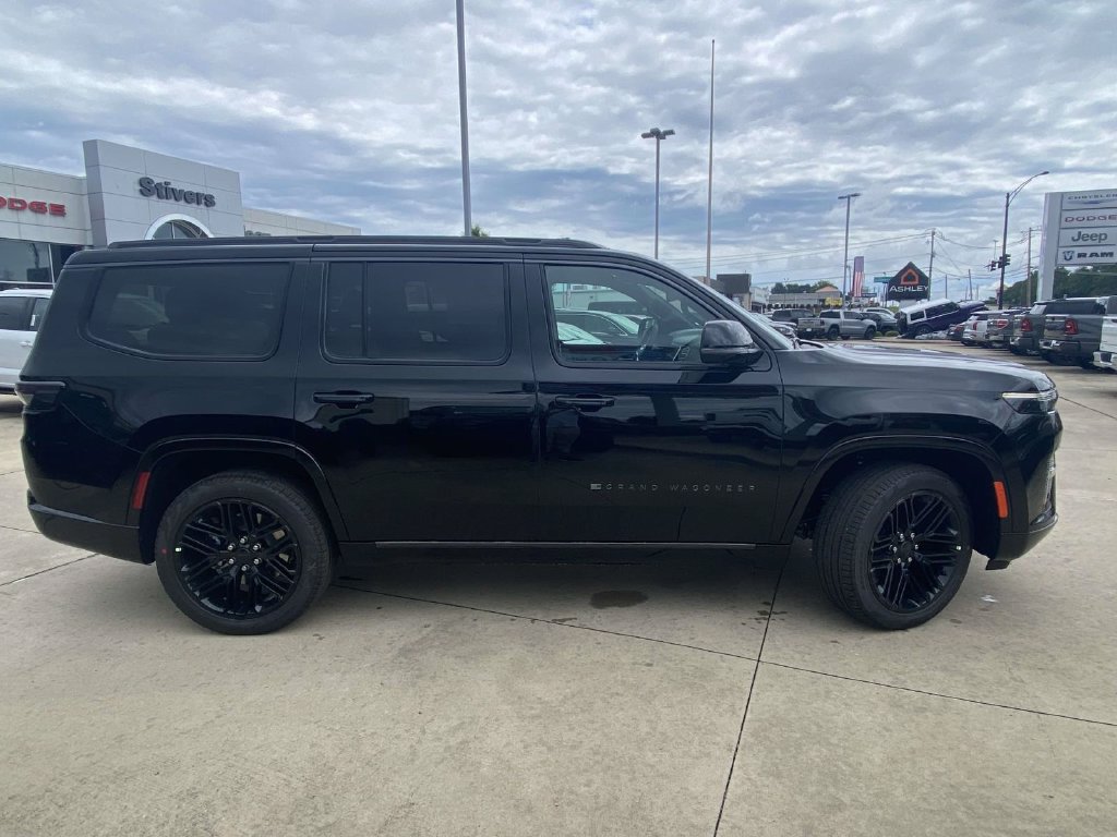 New 2026 Jeep Grand Wagoneer Limited AWD/4WD image 35