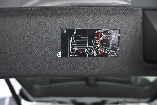 Used 2026 Volvo XC90 B6 Plus w/ Protection Package Premier AWD/4WD image 26