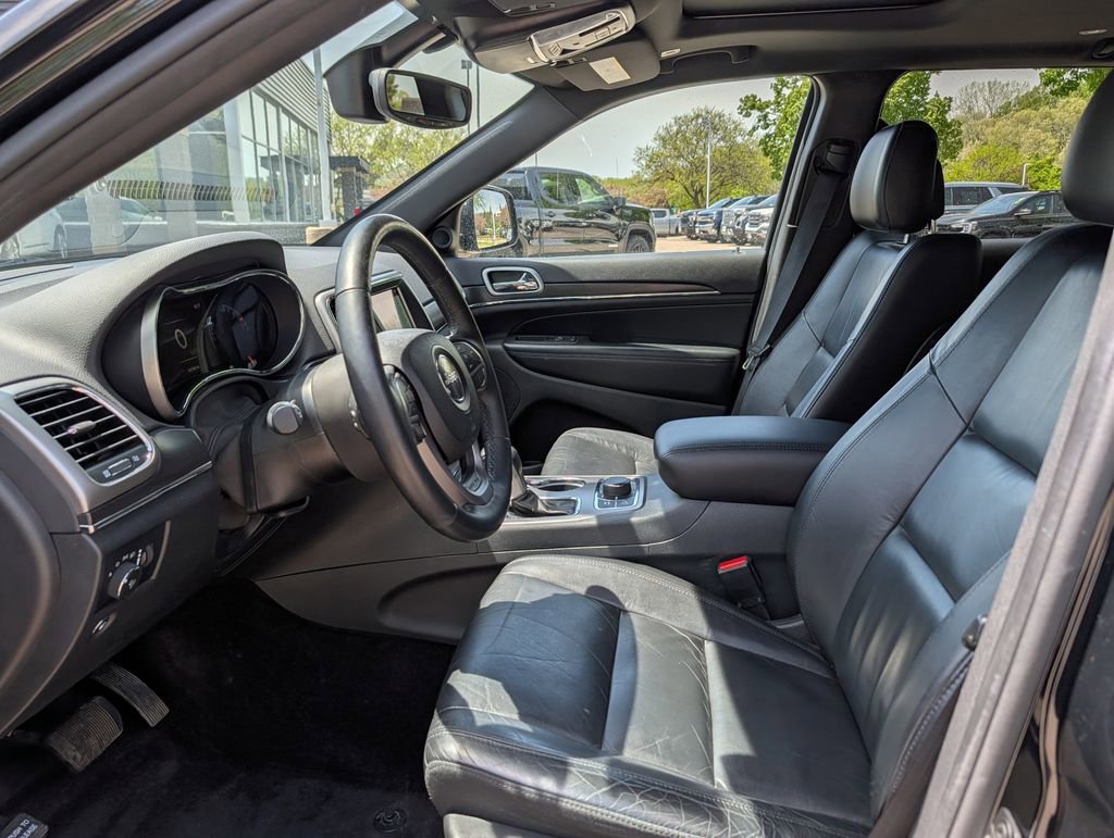 Used 2018 Jeep Grand Cherokee Limited AWD/4WD image 34