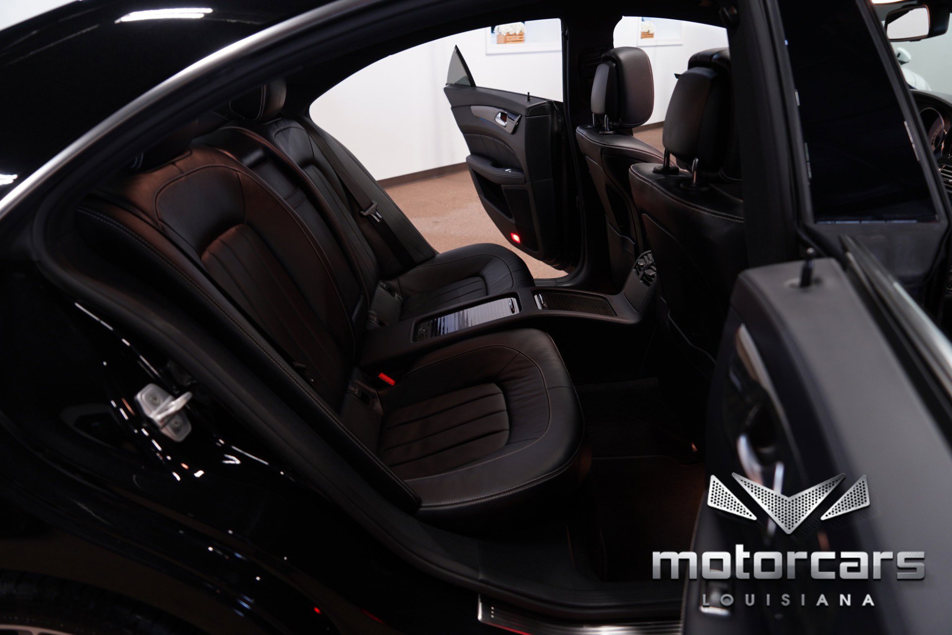 Used 2016 Mercedes-Benz CLS 400 4MATIC w/ Premium 2 Package image 33