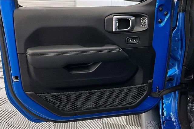 Used 2022 Jeep Wrangler Unlimited Sahara w/ Cold Weather Group image 18