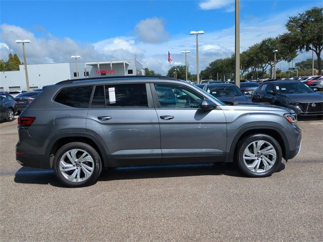 Used 2022 Volkswagen Atlas SE image 4