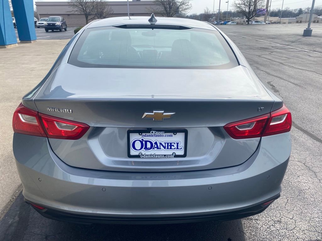 Used 2025 Chevrolet Malibu LT FWD image 5