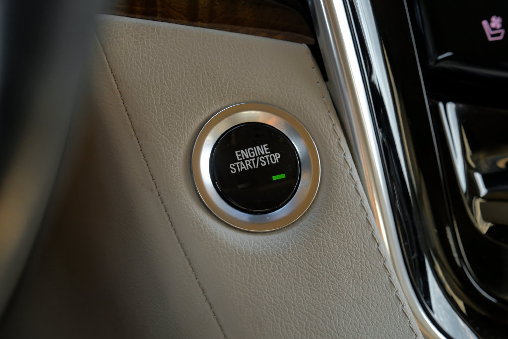 Used 2018 Cadillac Escalade Luxury AWD/4WD image 21