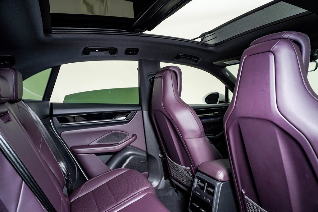 Certified 2025 Porsche Macan 4S Electric image 16