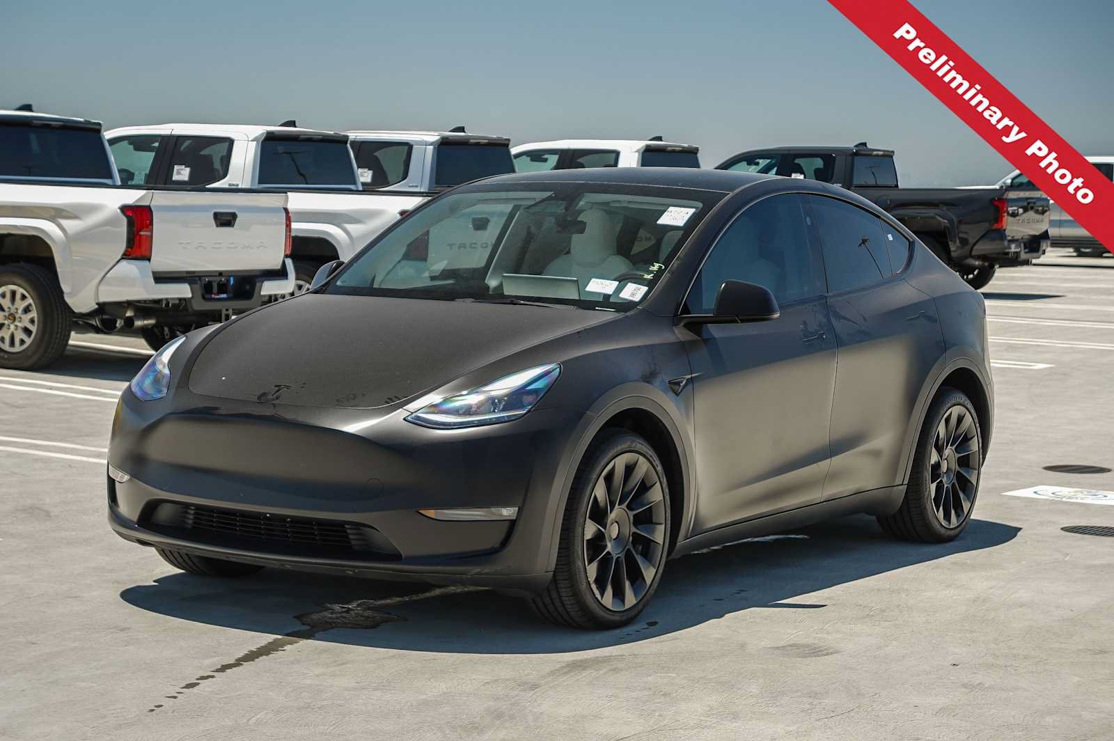 Used 2023 Tesla Model Y Long Range AWD/4WD image 1