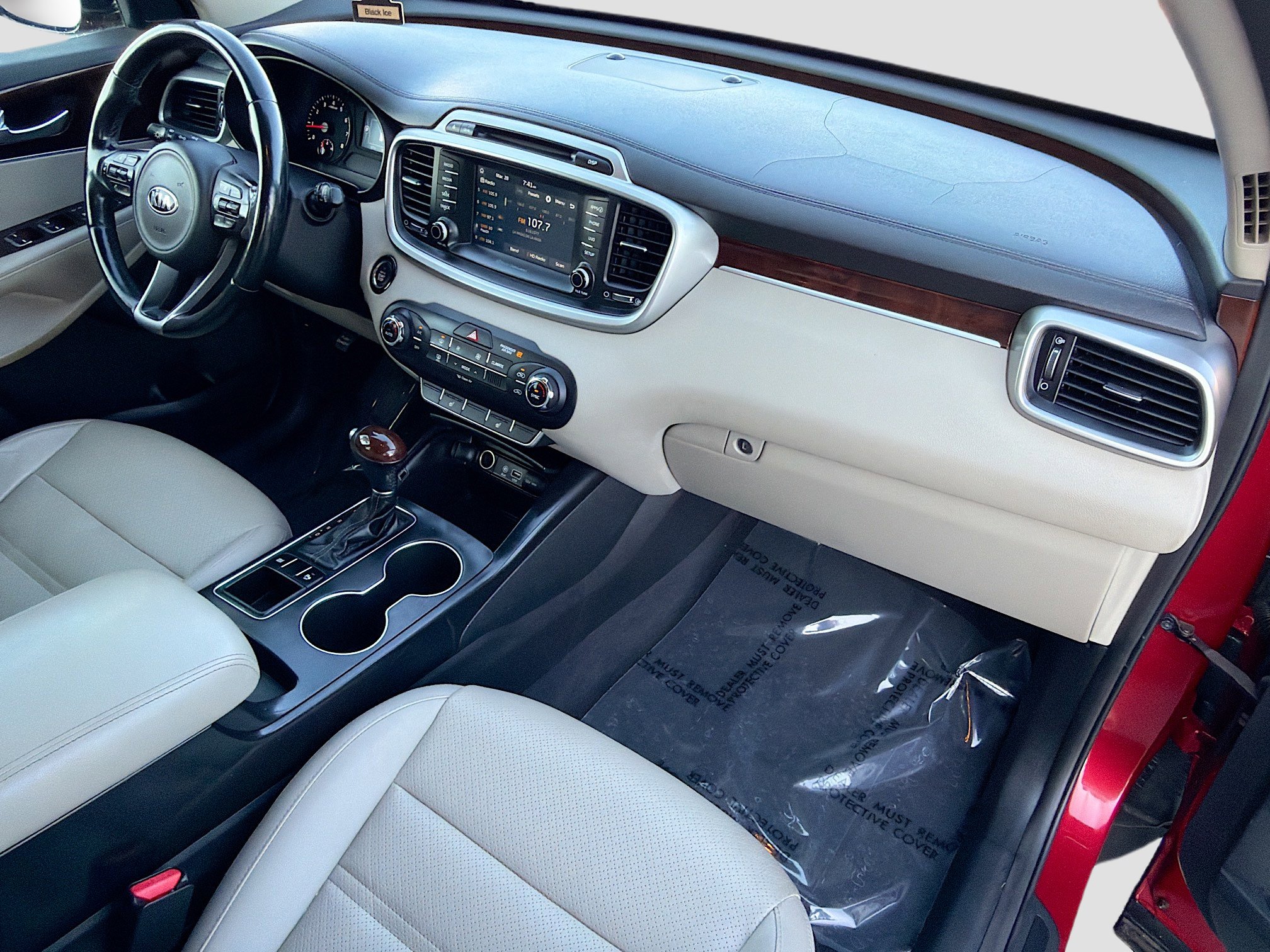 Used 2017 Kia Sorento FWD w/ LX Convenience Package image 13