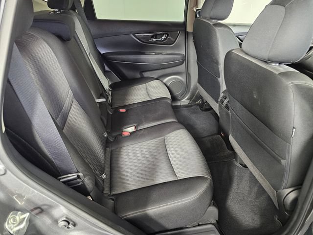 Used 2019 Nissan Rogue SV w/ Premium Package AWD/4WD image 16