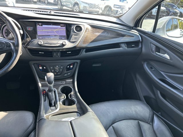 Used 2019 Buick Envision Essence FWD image 18