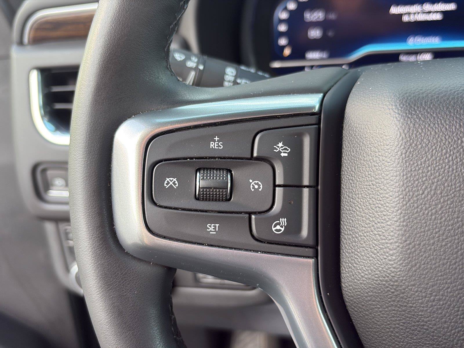 Used 2023 Chevrolet Tahoe Premier AWD/4WD image 28