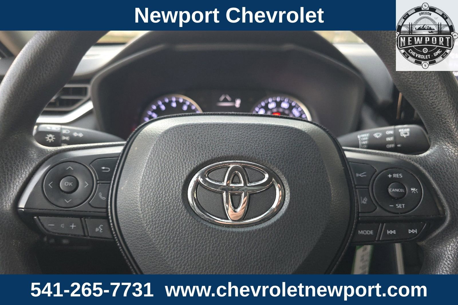 Used 2020 Toyota RAV4 LE image 23