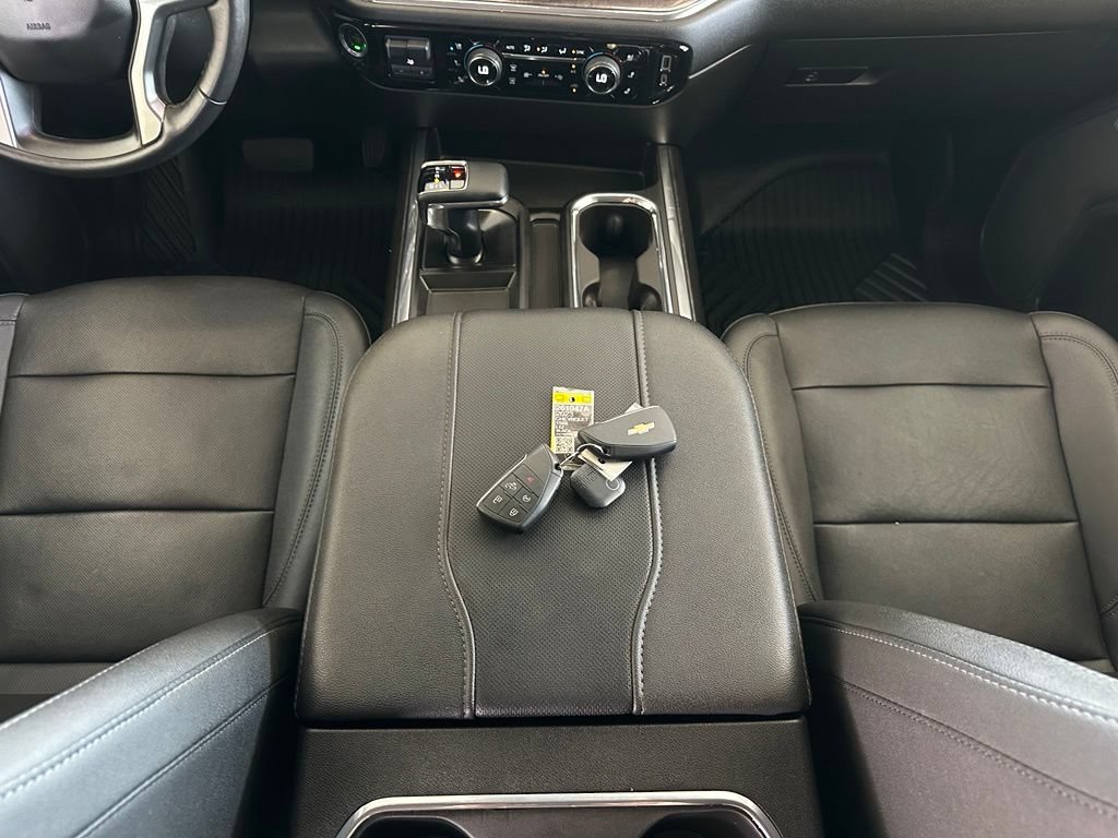 Used 2023 Chevrolet Silverado 1500 LTZ AWD/4WD image 21