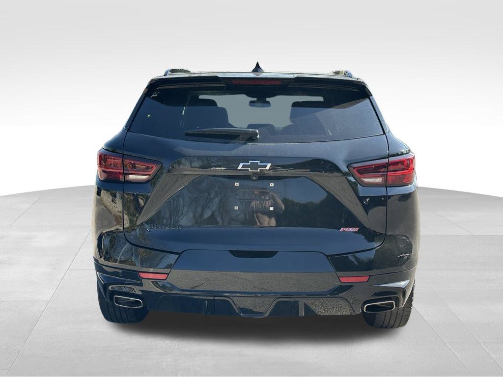 Used 2025 Chevrolet Blazer RS FWD image 9