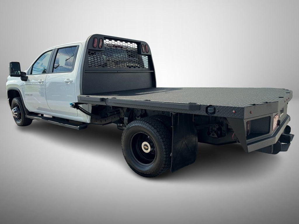 Used 2021 Chevrolet Silverado 3500 LT w/ Snow Plow Prep Package AWD/4WD image 4