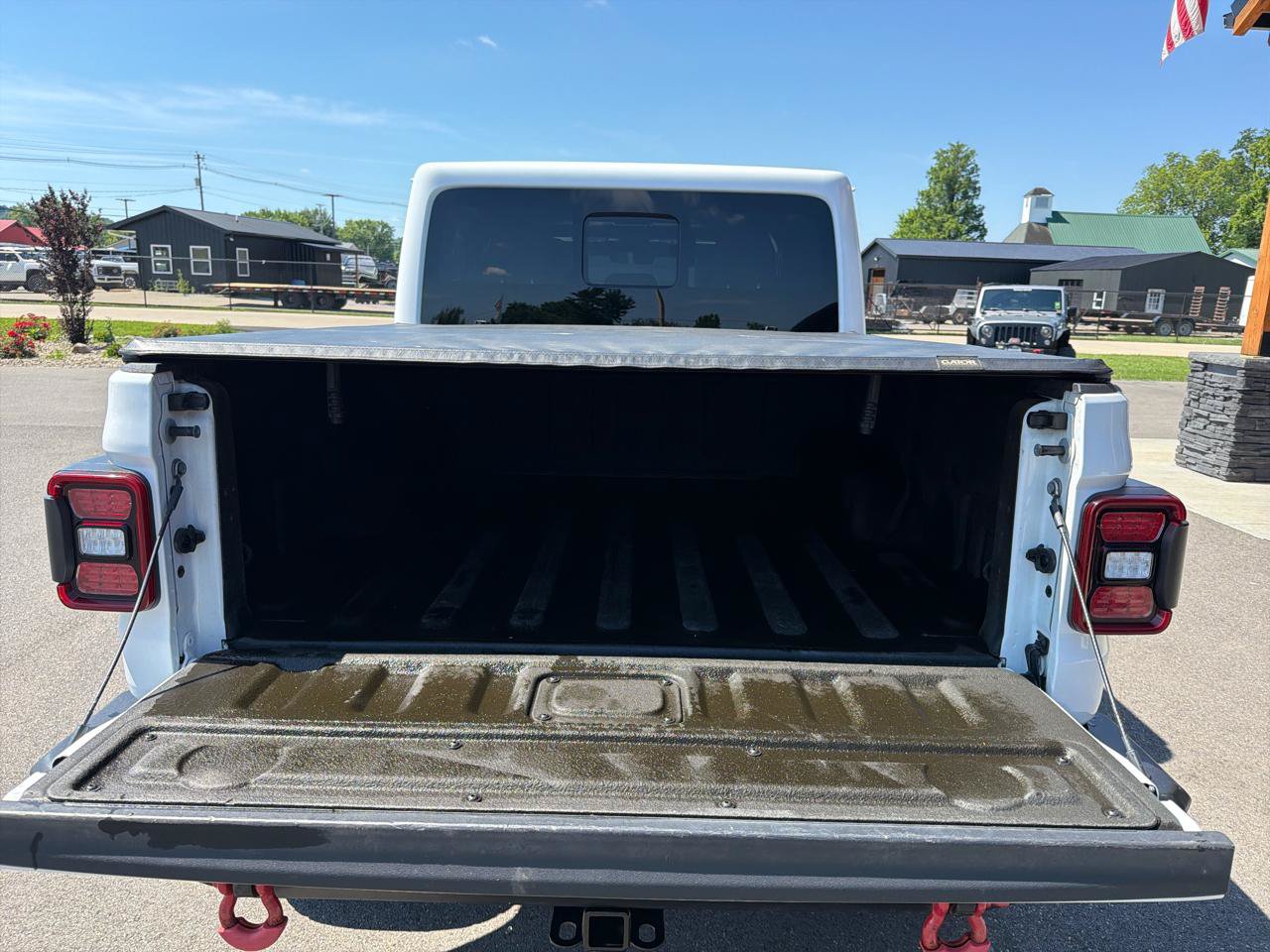 Used 2021 Jeep Gladiator Rubicon AWD/4WD image 16