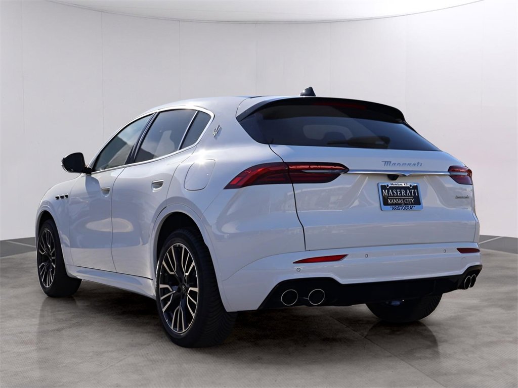 New 2025 Maserati Grecale GT image 7